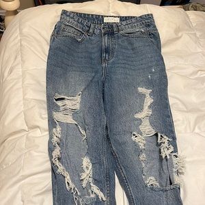 **Moving! EVERYTHING OBO** High waisted distressed mom jeans